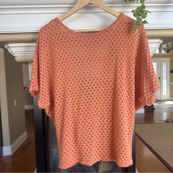 Daytrip Coral Open Back Twist Boho Blouse Size Large Spring Layering - Picture 6 of 6